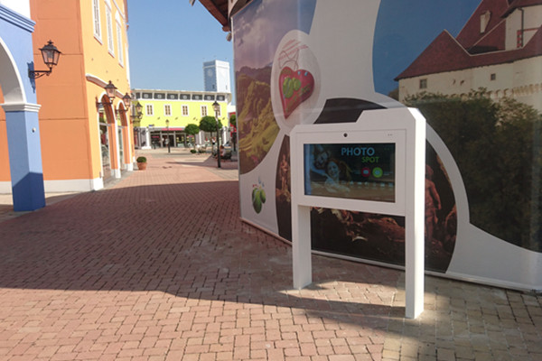 戶外電子廣告屏應(yīng)用于智慧社區(qū)