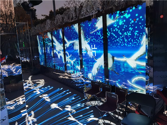 戶外液晶廣告機惡劣環(huán)境下故障排查必要性