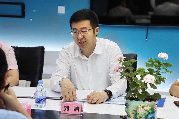 坂田街道黨工委書記劉淵走訪瑪威爾顯控增強，共謀發(fā)展新篇章