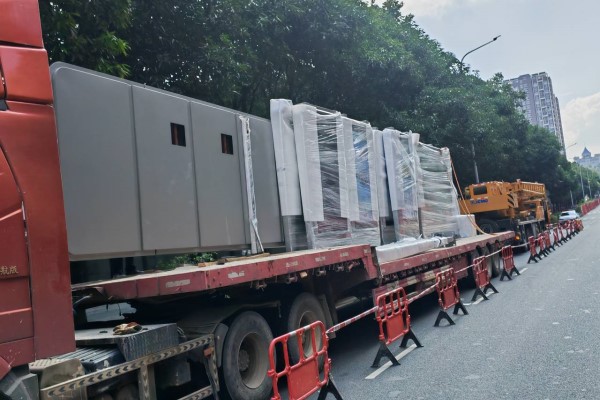 深圳福田30米智能候車亭